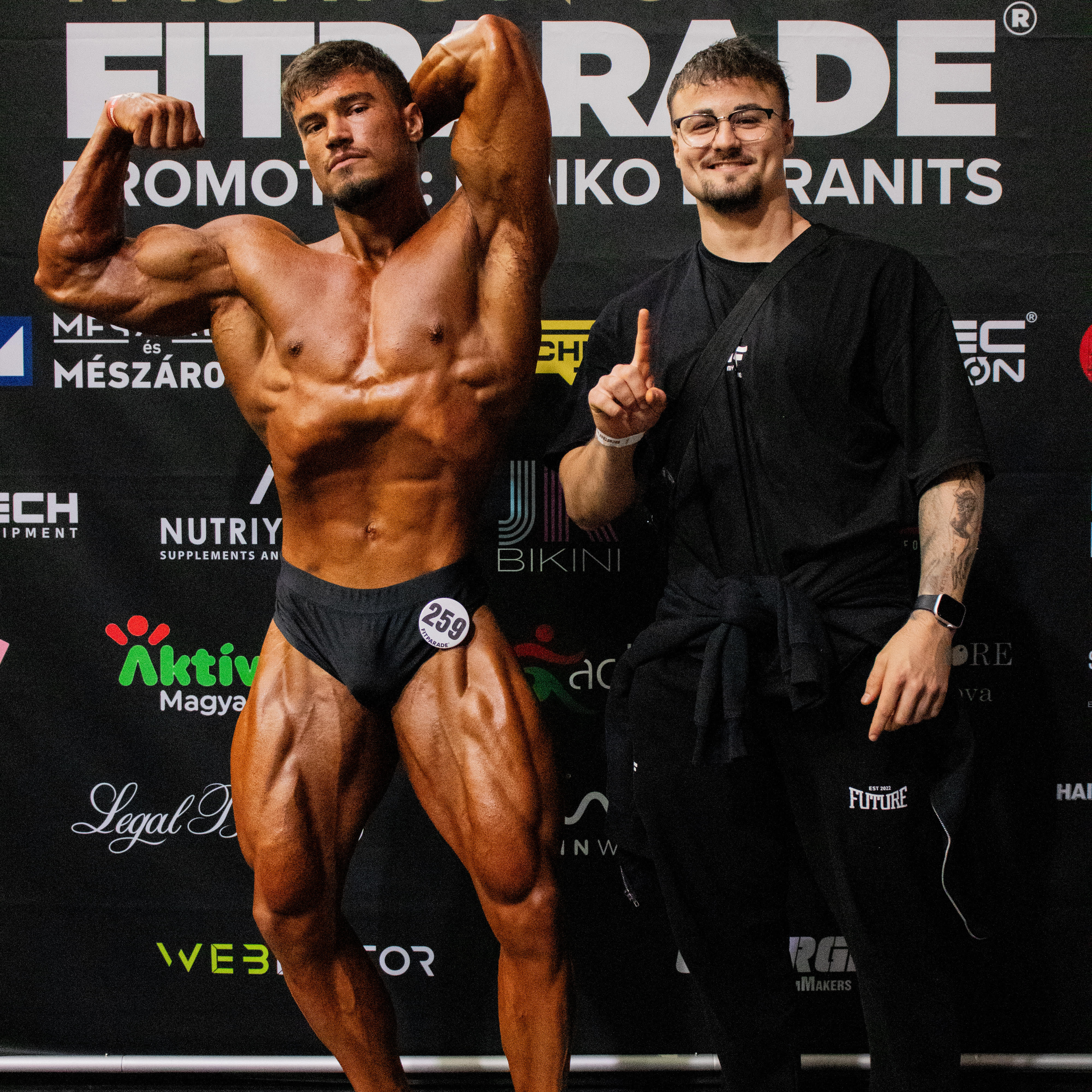 Maks and Leo on stage at Fit Parade